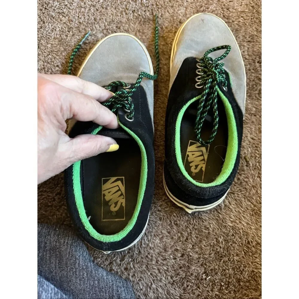 Vans Era Suede Wild Dove and Poison Green colorway Size Mens 7.5 Womens 9